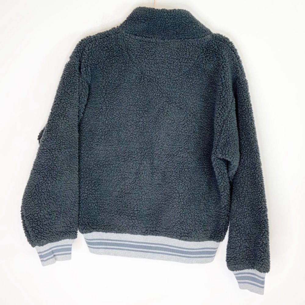 American Eagle Outfitter Grey Fuzzy Teddy Sherpa M - Picture 5 of 13